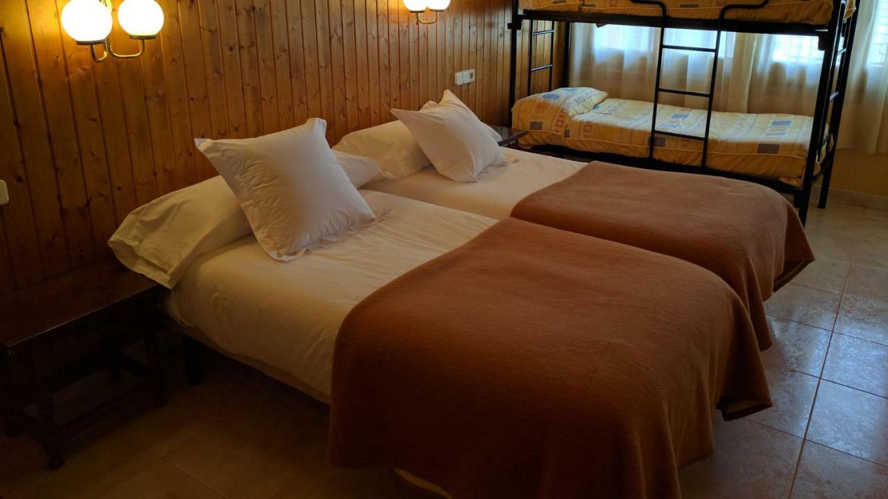 Hostal Talabart Les Exterior foto