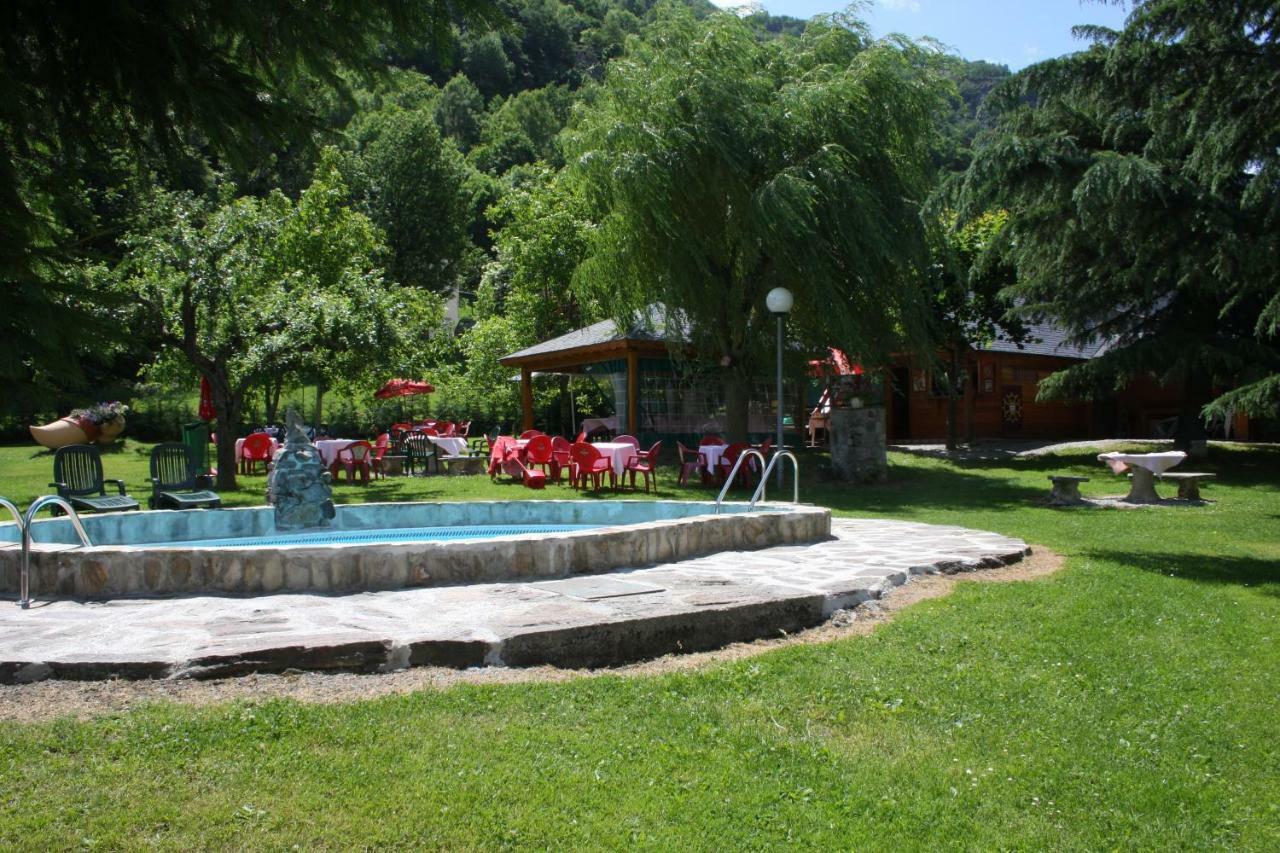 Hostal Talabart Les Exterior foto
